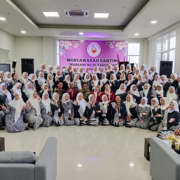 Camat Kota Bangun Hadiri Musyawarah Ranting ke-III IBI Muara Bangun Ayu Tahun 2026