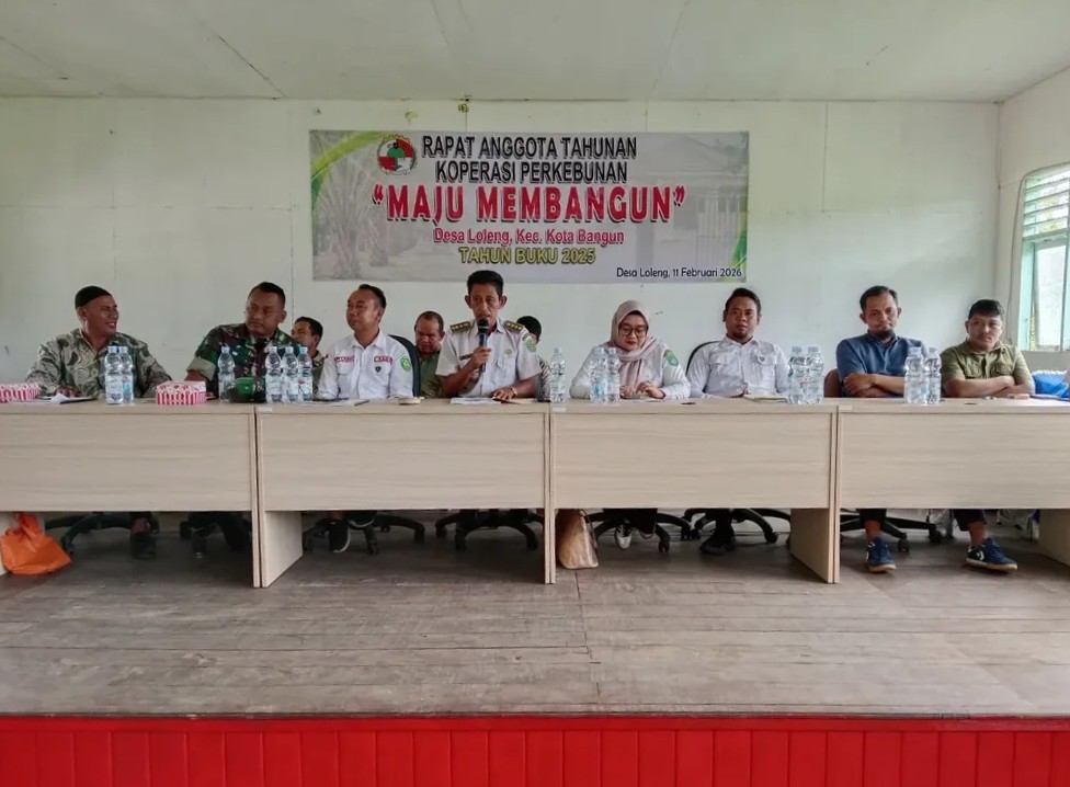 Camat Kota Bangun Hadiri RAT Koperasi Desa Loleng 2025