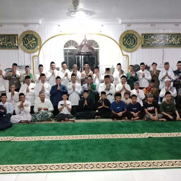 Safari Ramadhan Kecamatan Kota Bangun di Masjid Jumratul Ulla Desa Muhuran