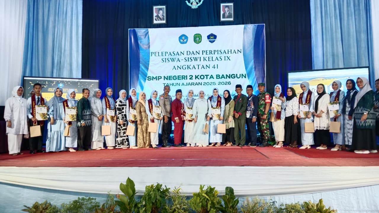 Camat Kota Bangun Hadiri Acara Pelepasan Siswa SMPN 2 Liang Ulu